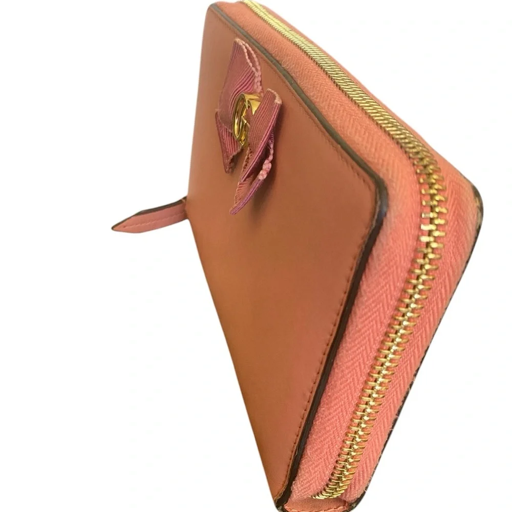GUCCI EUC GG Marmont Ribbon Lambskin Leather
Wallet- Japan Exclusive Pink - Picture 4 of 11